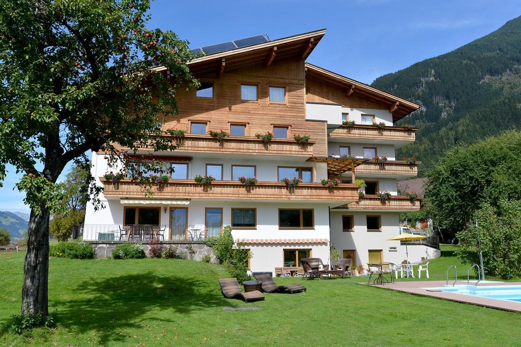 Gaestehaus Wurm ชตุมม์ ภายนอก รูปภาพ